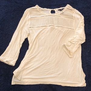 H&M 3/4 Length sleeve. Cream colored